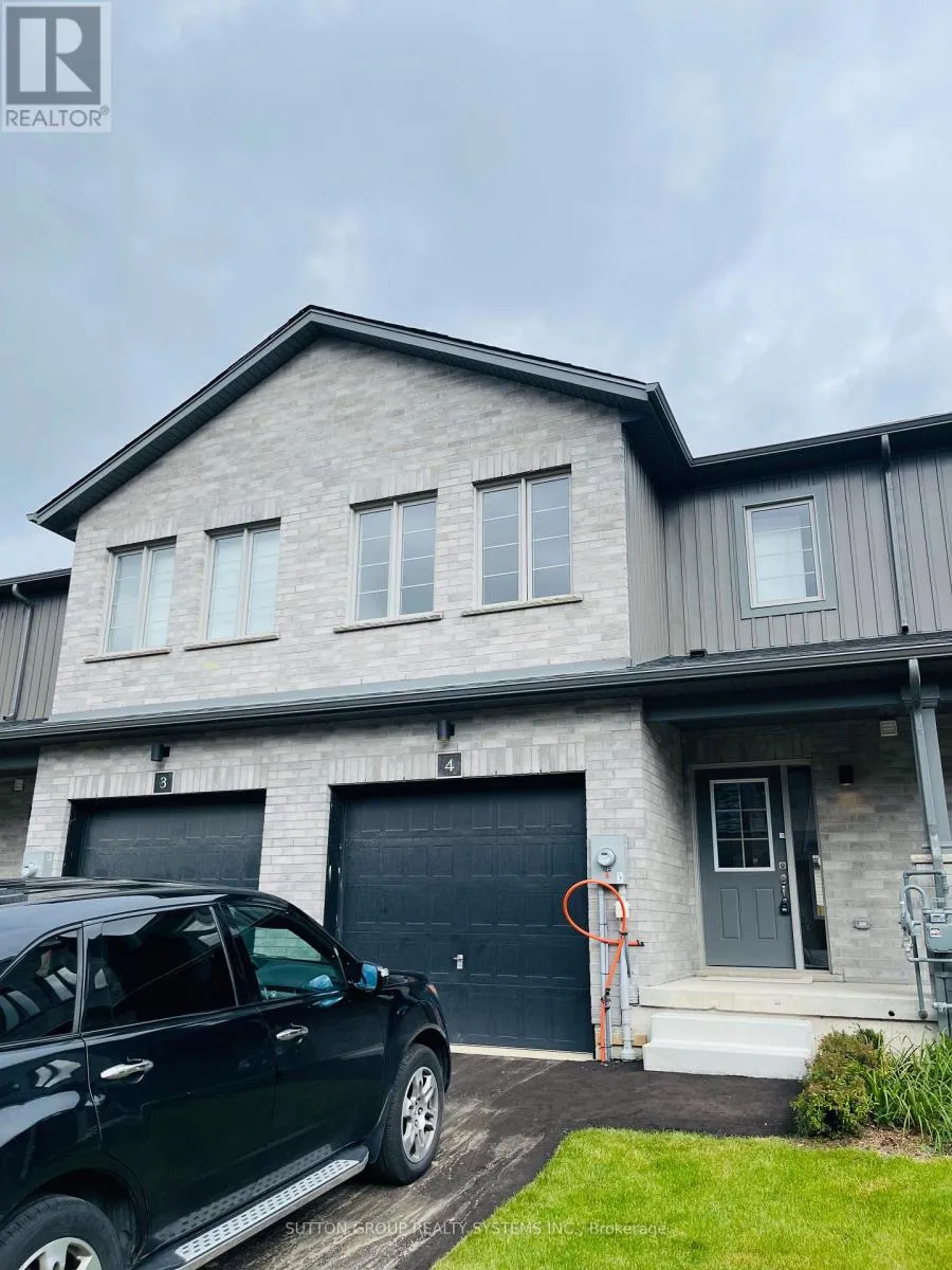 Row / Townhouse for rent: 4 - 160 Stanley Street, Norfolk, Ontario N3Y 0G6