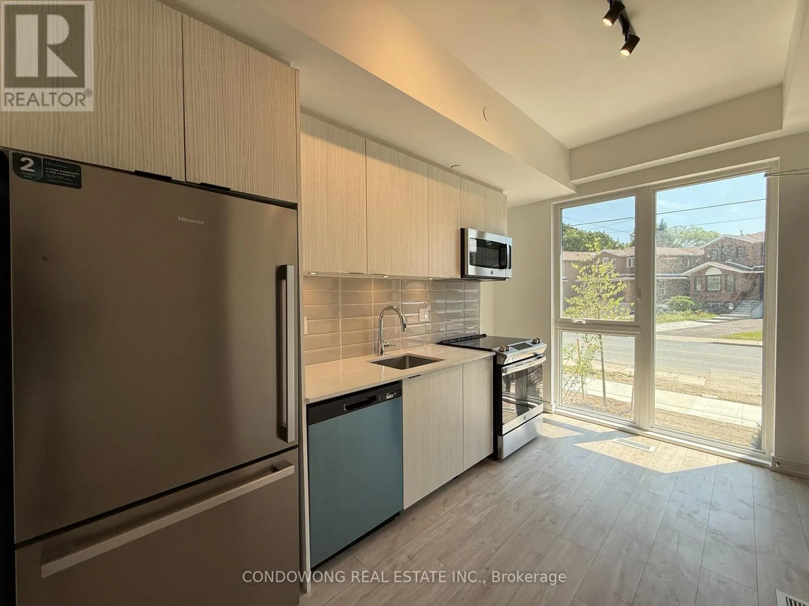 Row / Townhouse for rent: 4 - 168 Clonmore Drive, Toronto, Ontario M1N 0B9