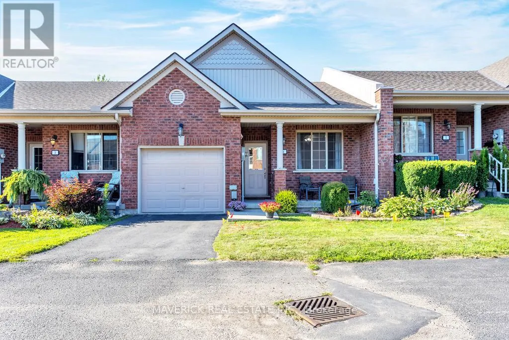 Row / Townhouse for rent: 4 - 19 Anderson Street, Woodstock, Ontario N4S 9A3