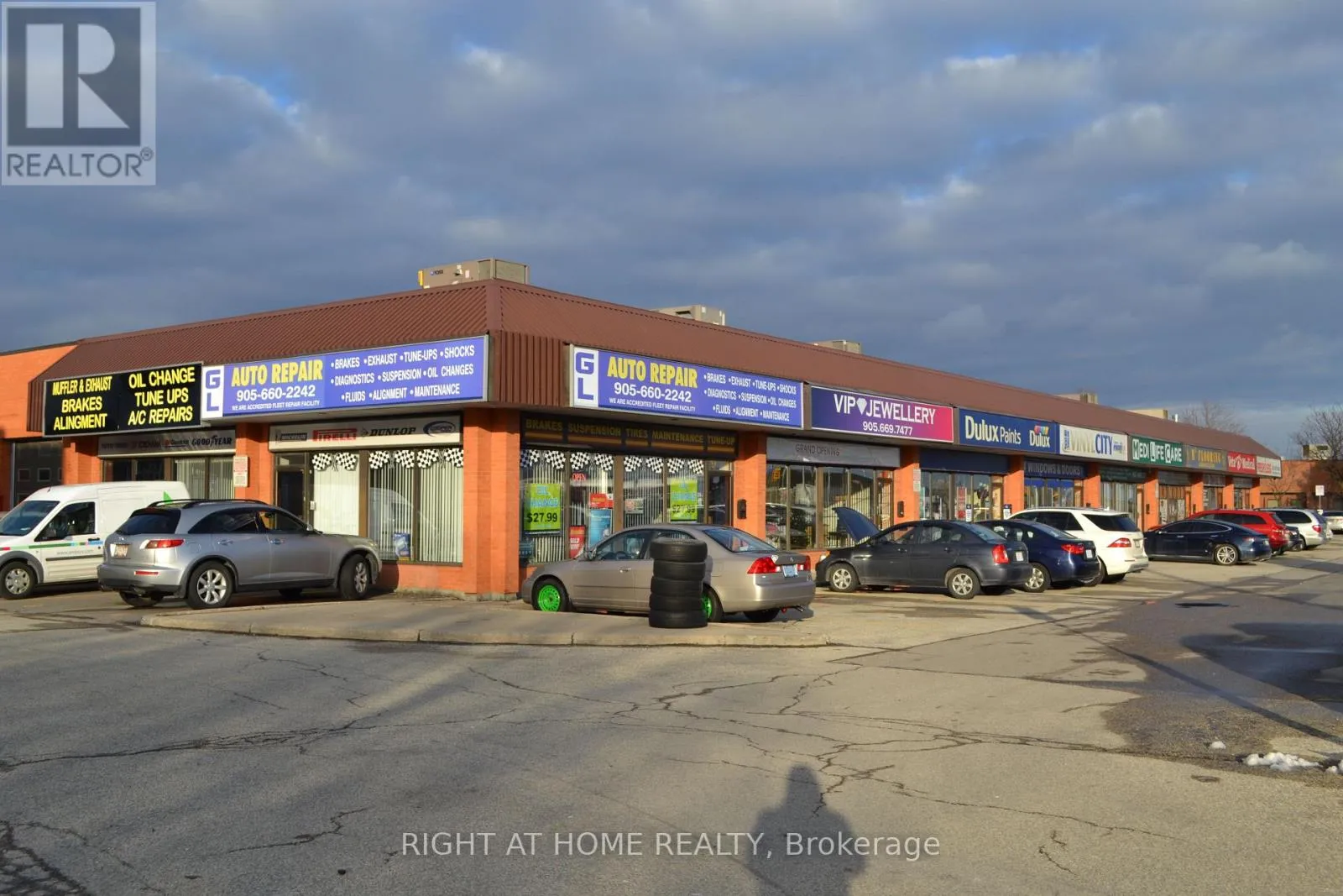 4 - 2050 Steeles Avenue W, Vaughan, Ontario L4K 2V1