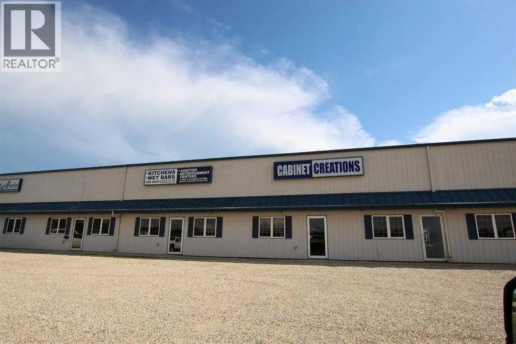 Commercial Mix for rent: 4, 20a Sylvaire Close, Sylvan Lake, Alberta T4S 1S8