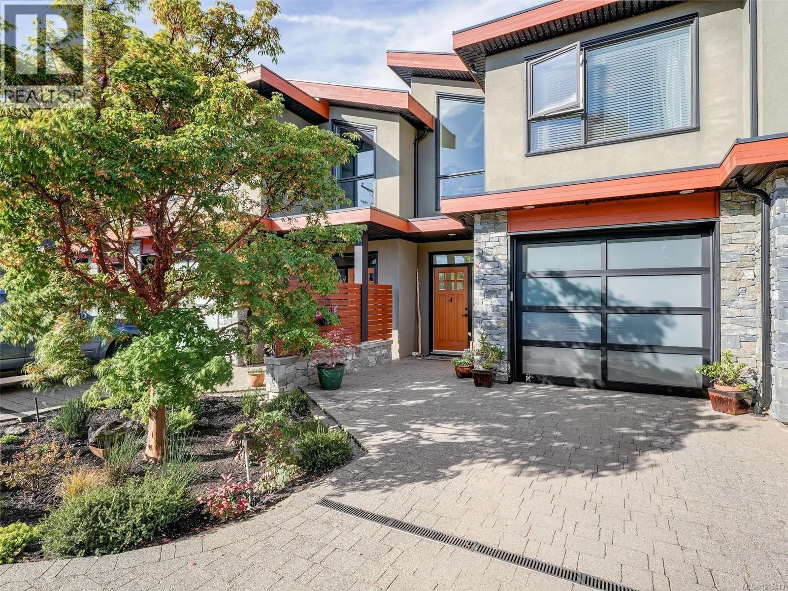 Row / Townhouse for rent: 4 2350 Henry Ave, Sidney, British Columbia V8L 2B5