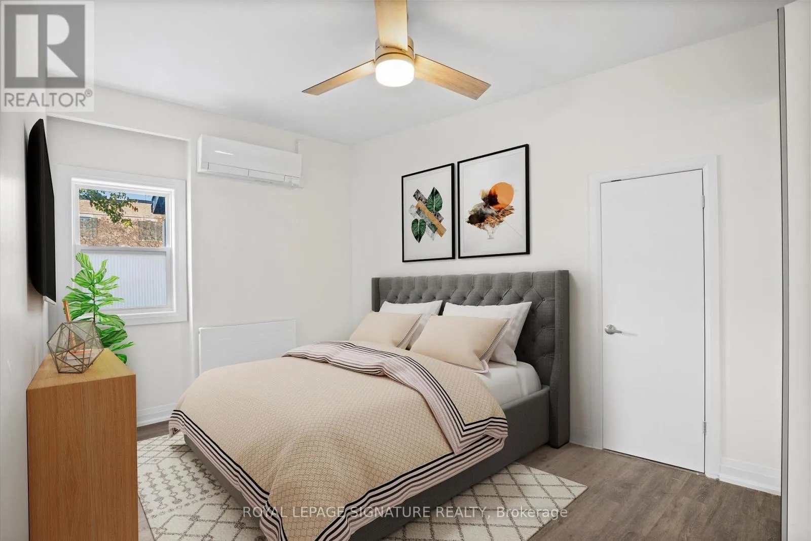 Row / Townhouse for rent: 4 - 2563 Dundas Street W, Toronto, Ontario M6P 1X6