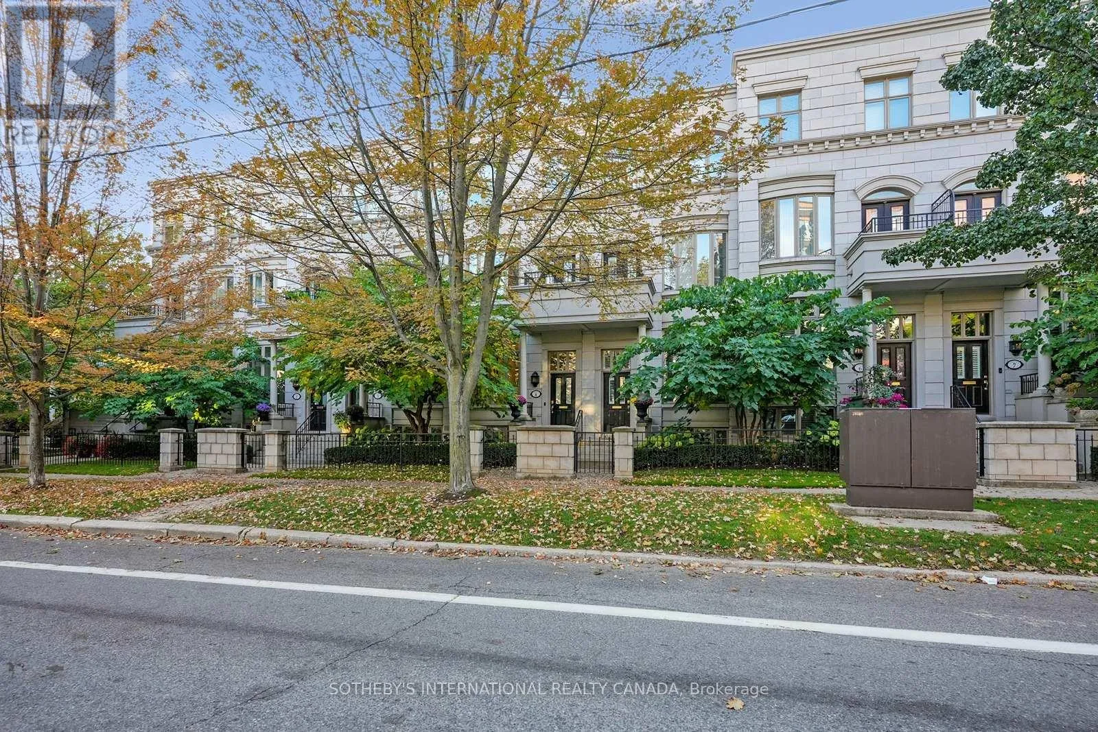 Row / Townhouse for rent: 4 - 260 Russell Hill Road, Toronto, Ontario M4V 2T2