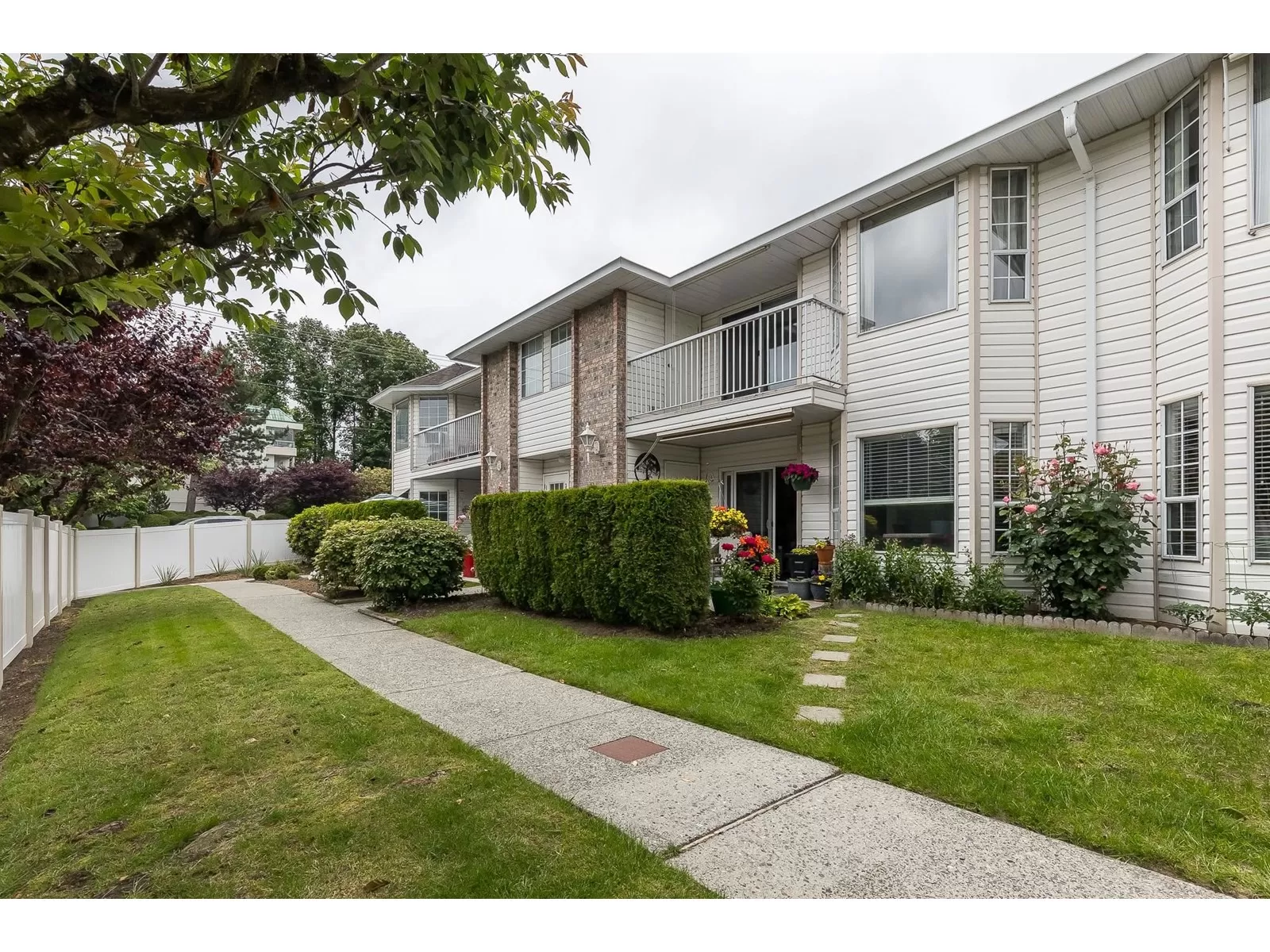 Row / Townhouse for rent: 4 2901 Trafalgar Street, Abbotsford, British Columbia V2S 7Y1