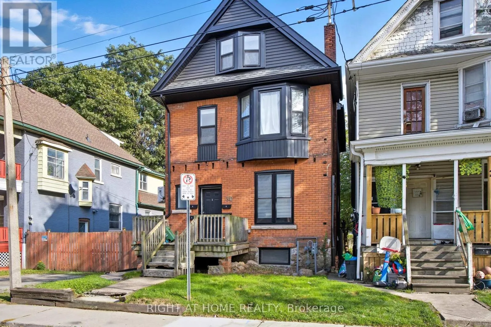 Fourplex for rent: 4 - 30 Stirton Street, Hamilton, Ontario L8L 6E8