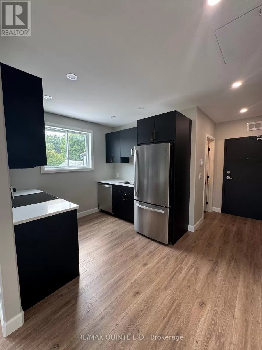 Other for rent: 4 - 330 Victoria Street, Tweed), Ontario K0K 3J0