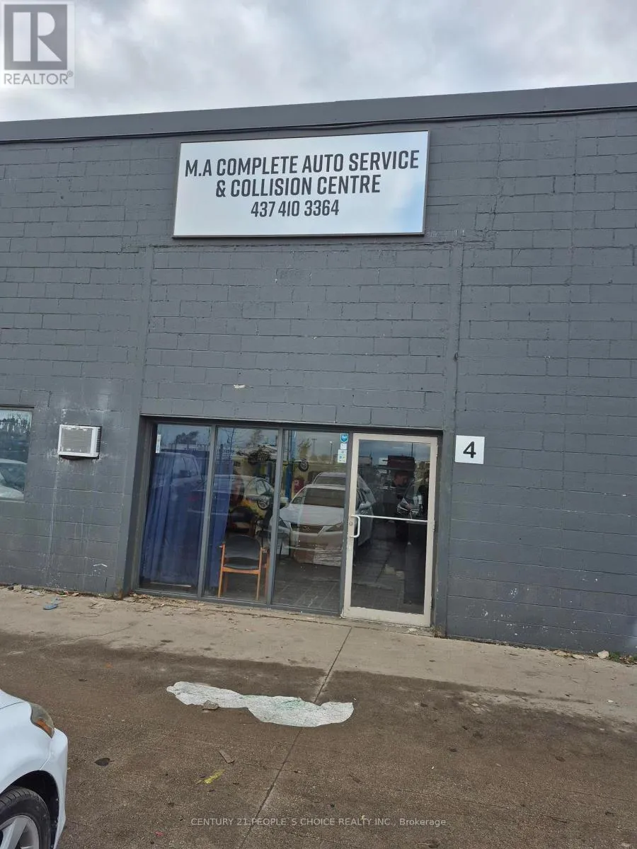 4 - 3364 Mavis Road, Mississauga, Ontario L5C 1T8