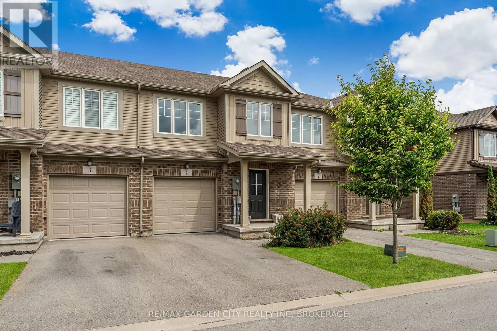 Row / Townhouse for rent: 4 - 340 Prospect Point Road N, Fort Erie, Ontario L0S 1N0