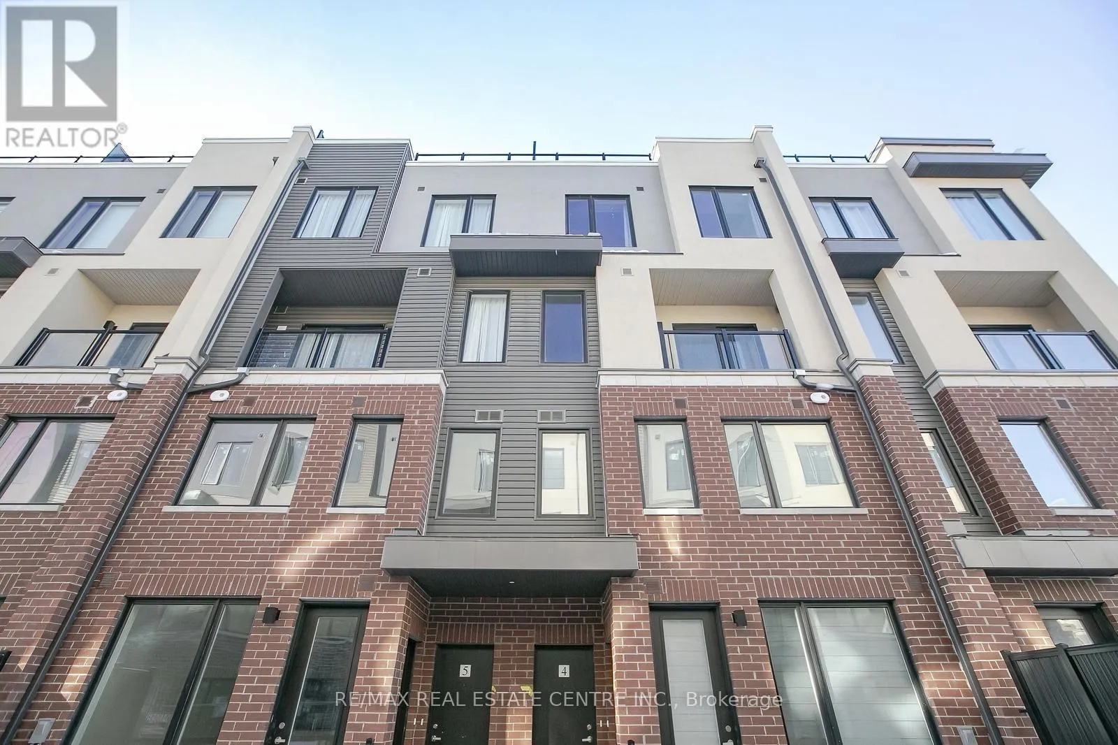 Row / Townhouse for rent: 4 - 3556 Colonial Drive, Mississauga, Ontario L5L 5T3