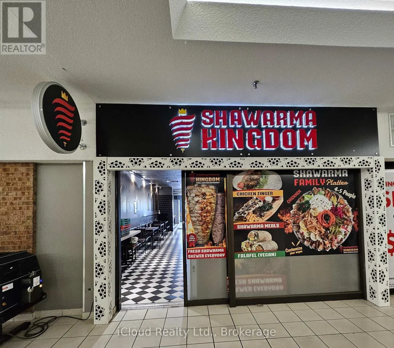 4 - 377 Burnhamthorpe Road E, Mississauga, Ontario L5A 3Y1