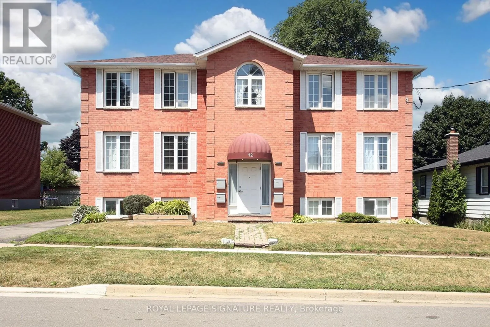 Fourplex for rent: #4 - 42 Tecumseh Avenue, Oshawa, Ontario L1G 3N4