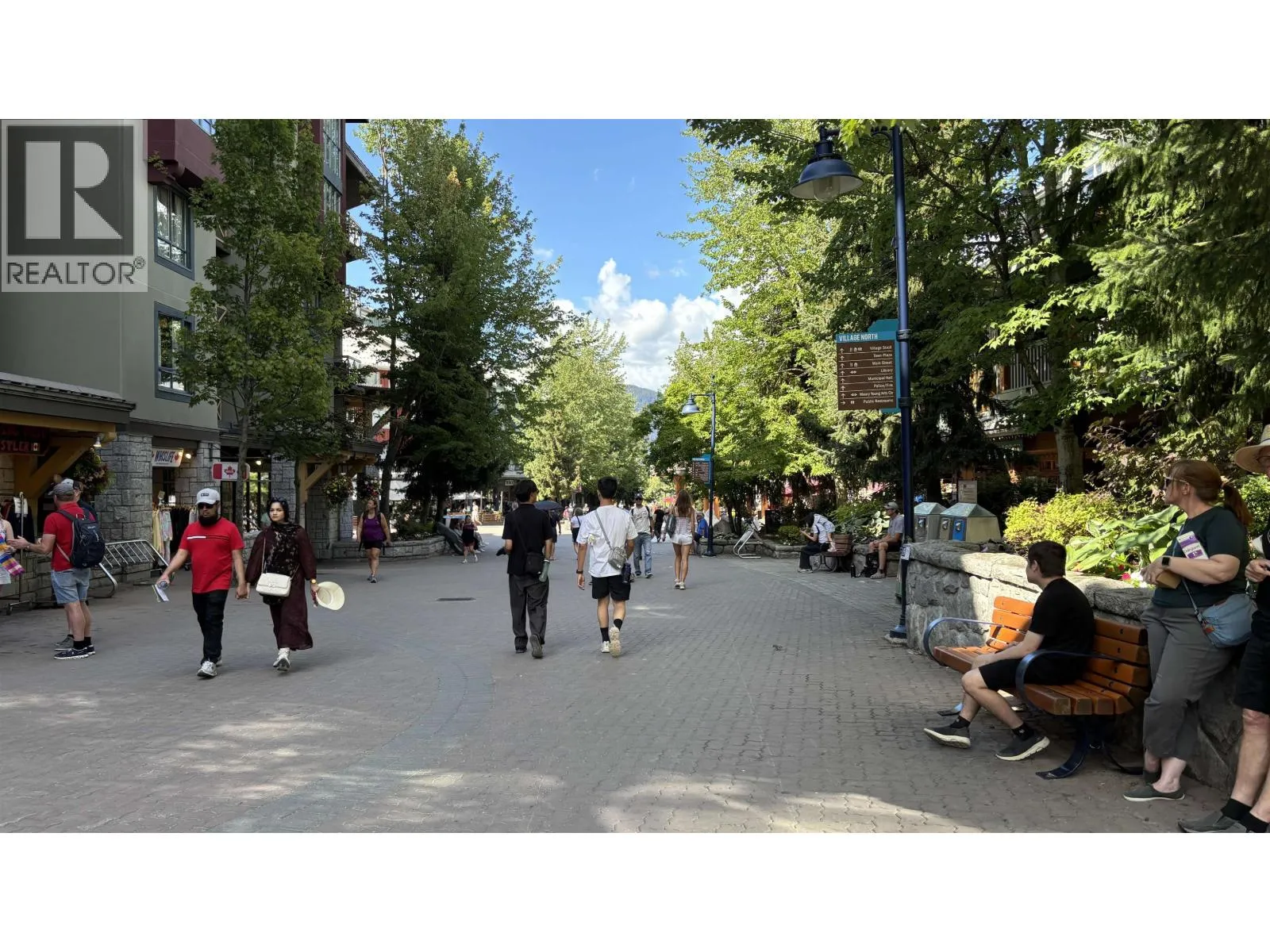 4 4314 Main Street, Whistler, British Columbia V8E 1A9