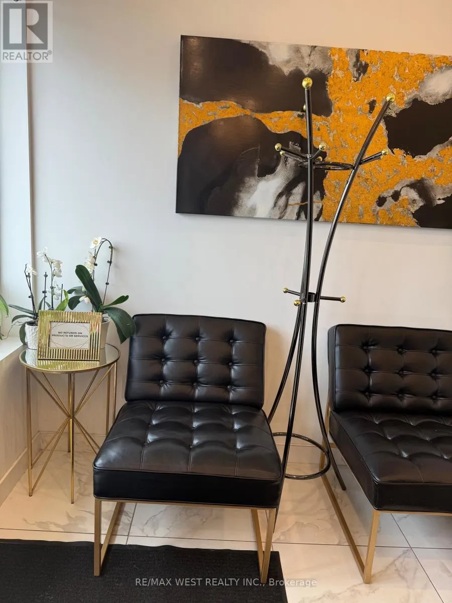 4 - 5027 Hurontario (rent Room 2) Street Ne, Mississauga, Ontario L4Z 3X6