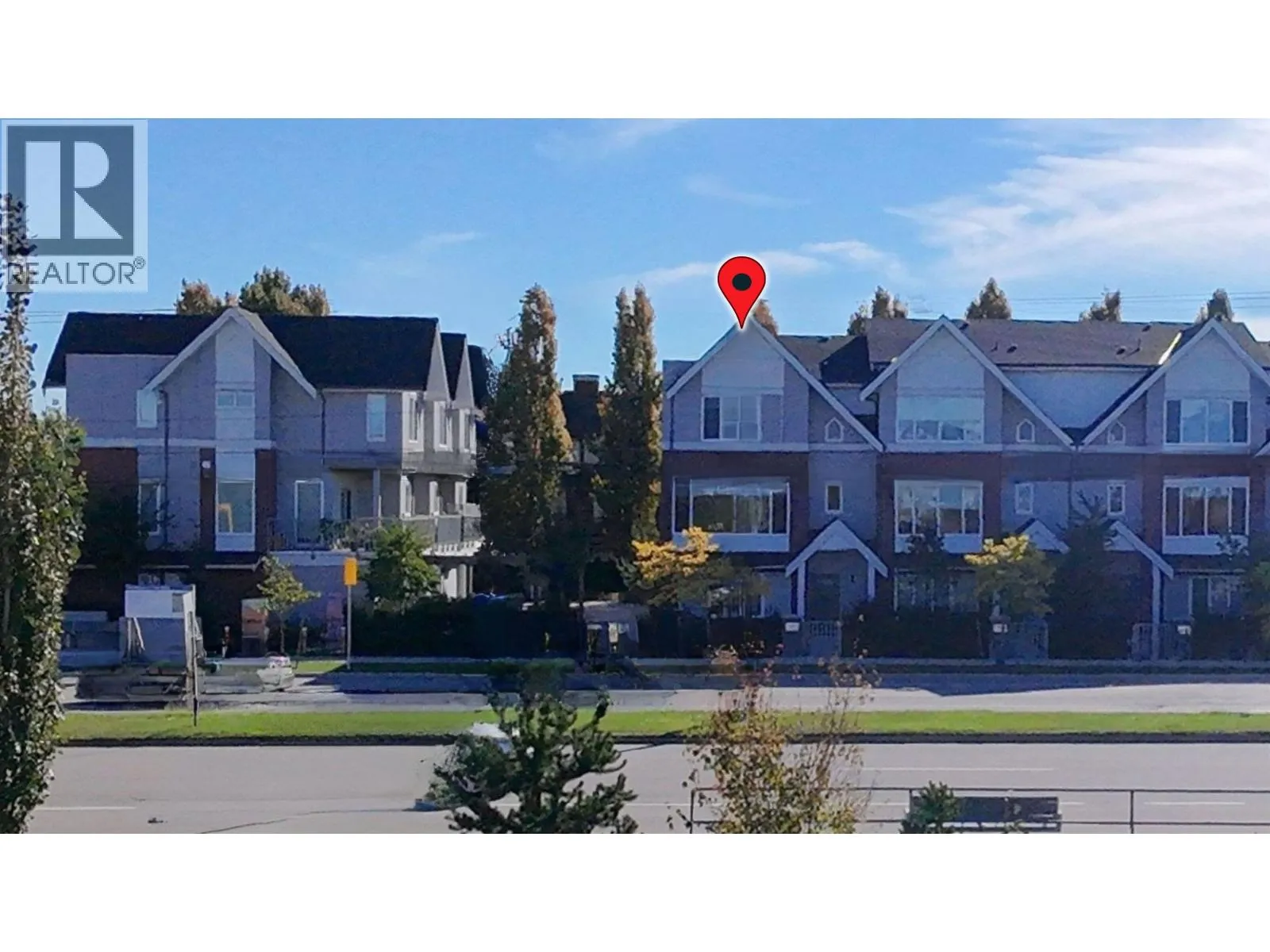 Row / Townhouse for rent: 4 6017 No. 4 Road, Richmond, British Columbia V6Y 0M1