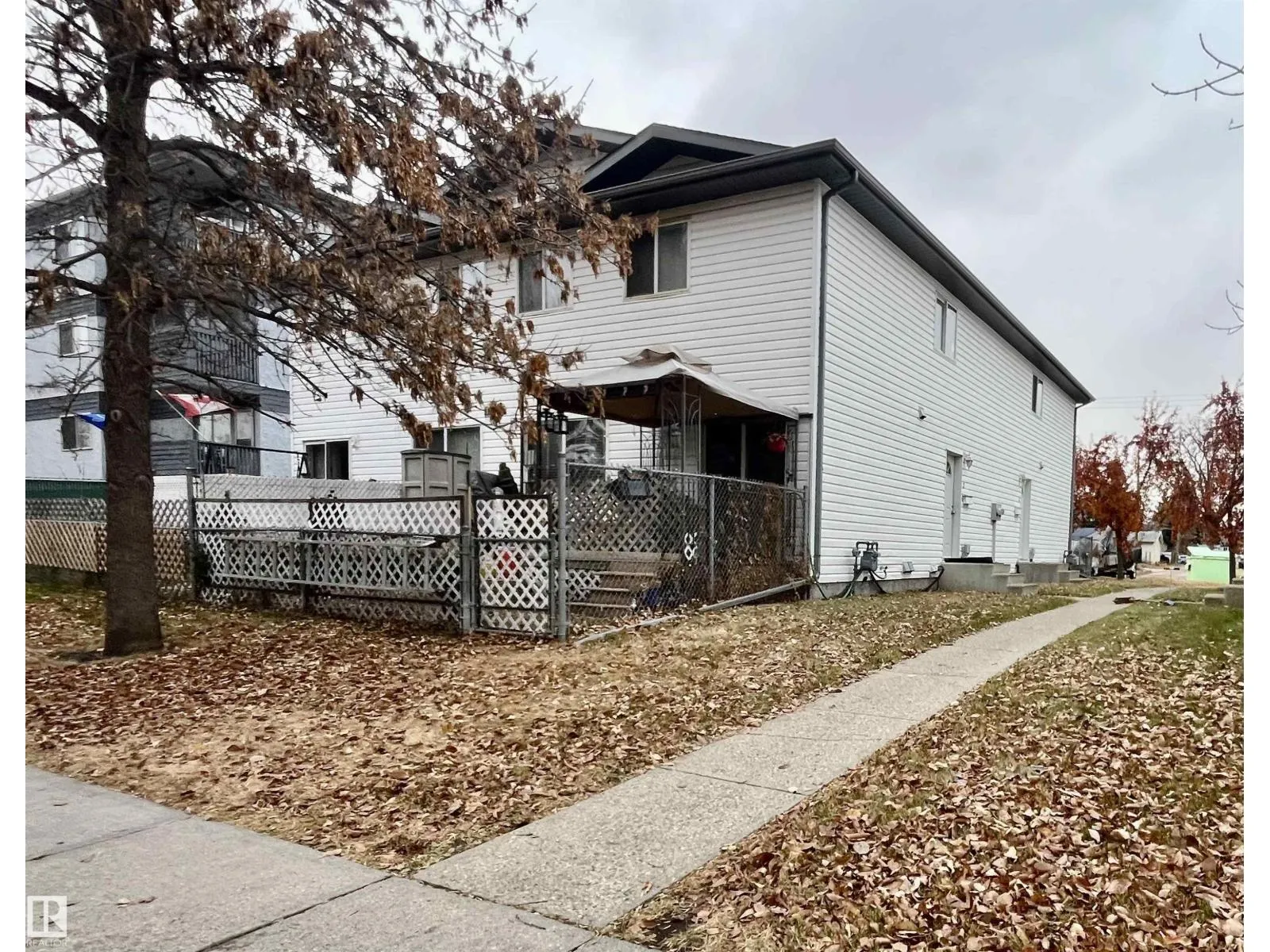 Row / Townhouse for rent: #4 61 Michigan St, Devon, Alberta T9G 1H7