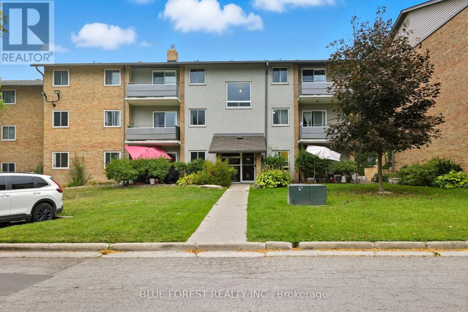 Apartment for rent: 4 - 665 Wonderland Road S, London South, Ontario N6K 1M1