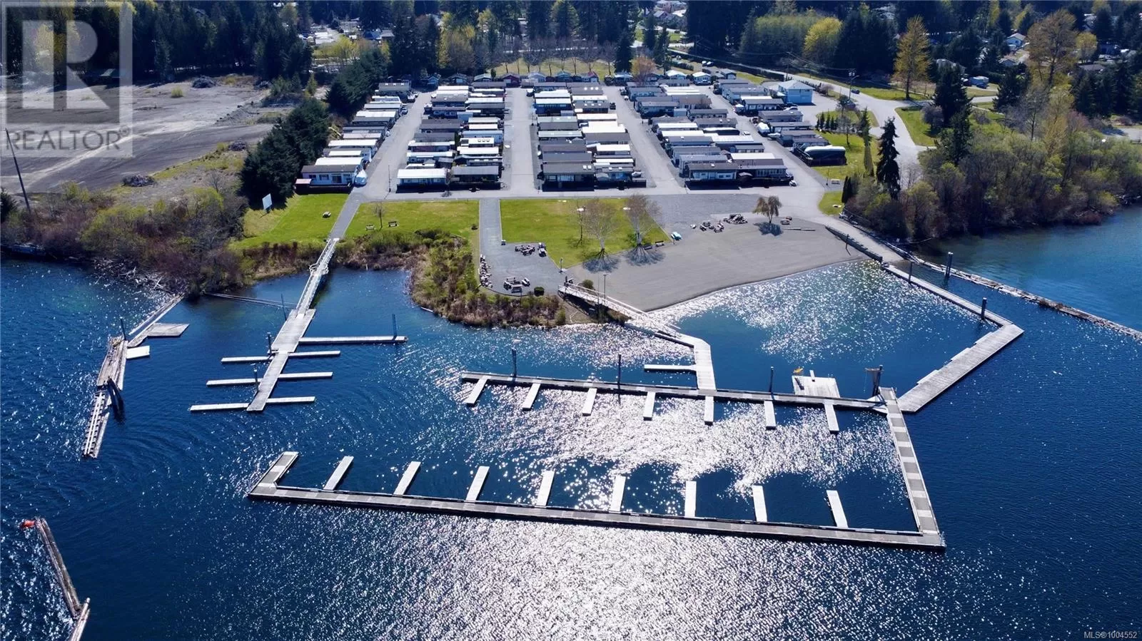 Recreational for rent: 4 6855 Park Ave, Honeymoon Bay, British Columbia V0R 1Y0