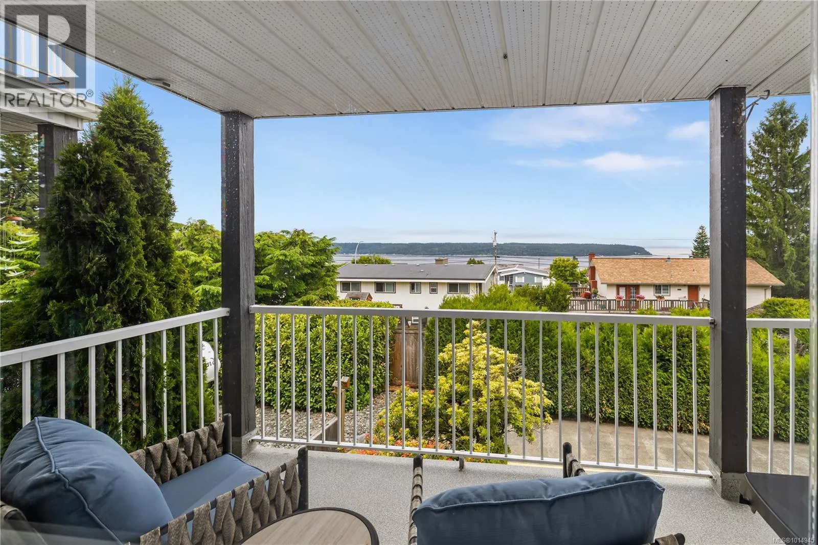 Apartment for rent: 4 695 Upland Dr, Campbell River, British Columbia V9W 2A7