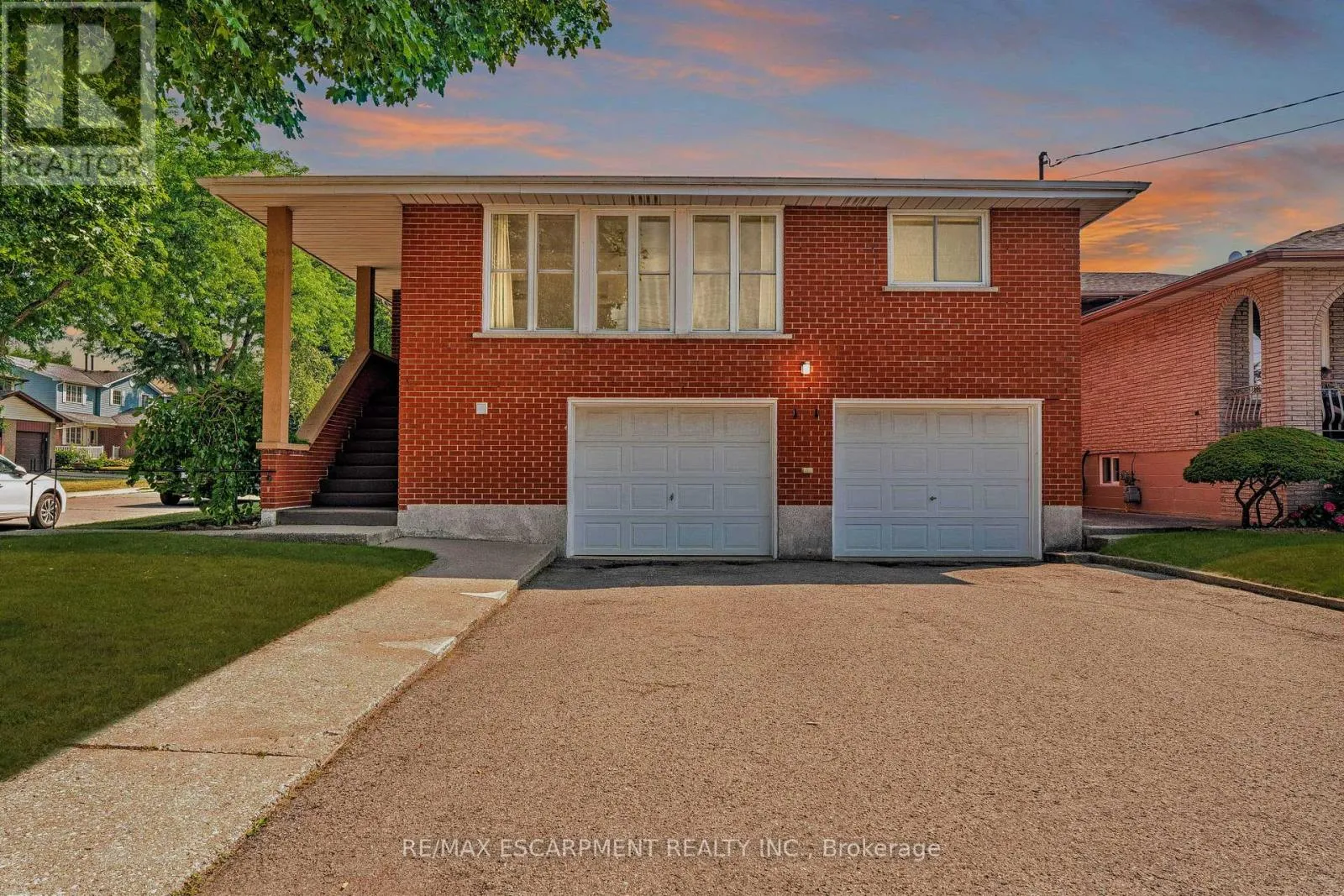 House for rent: 4 Beston Drive, Hamilton, Ontario L8T 4V7