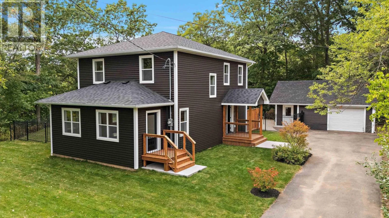 House for rent: 4 Caldwell Avenue, Kentville, Nova Scotia B4N 2C6