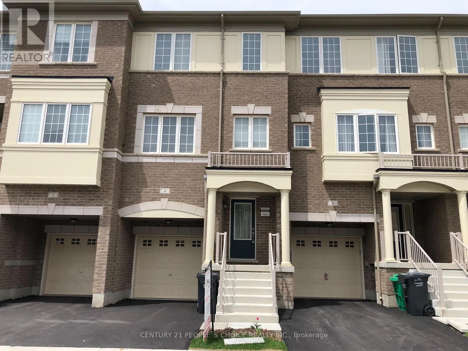 Row / Townhouse for rent: 4 Cedarland Road, Brampton, Ontario L6Y 6E5