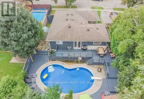 House for rent: 4 Devins Drive, Aurora, Ontario L4G 2Z1