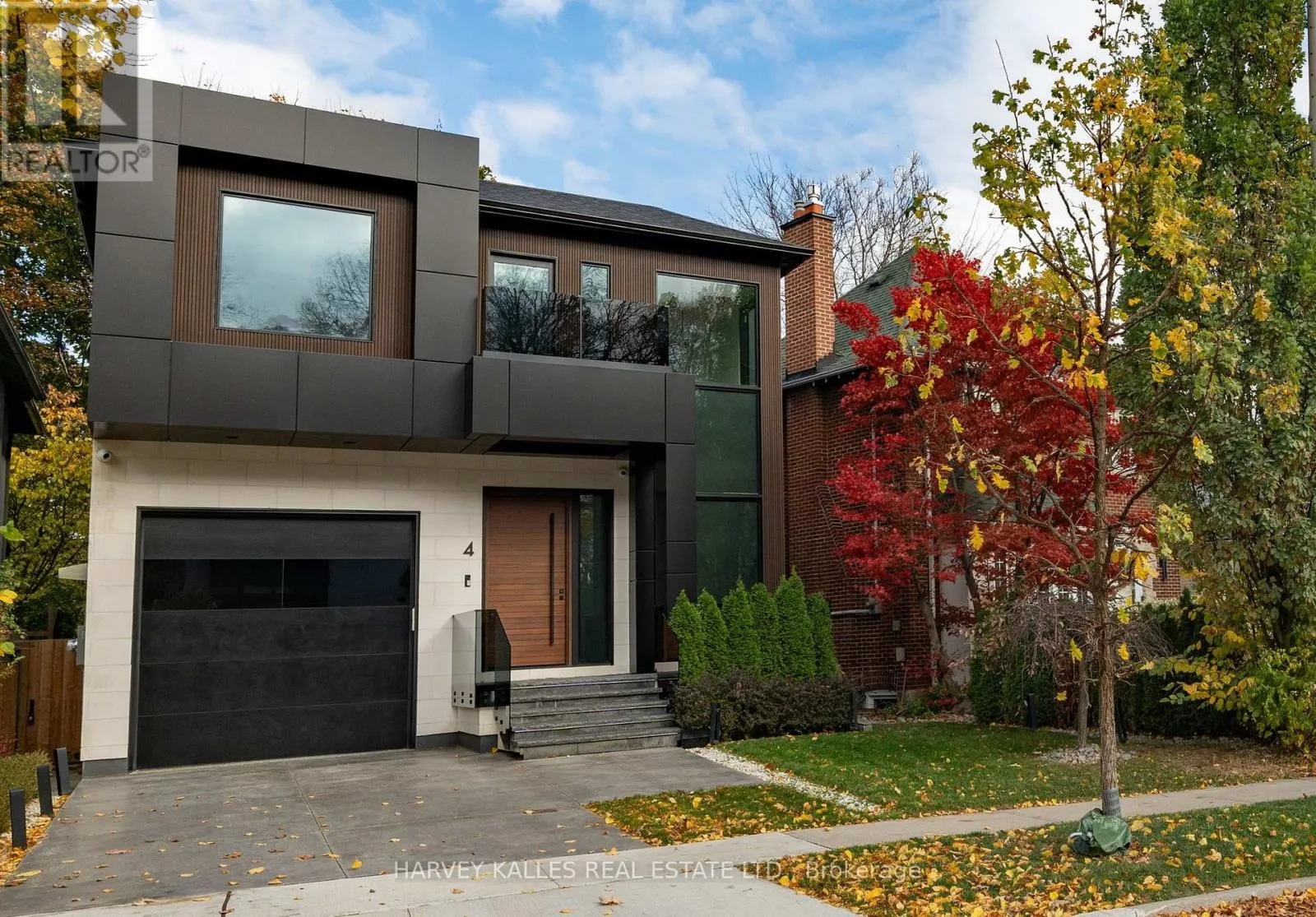 House for rent: 4 Douglas Crescent, Toronto, Ontario M4W 2E7