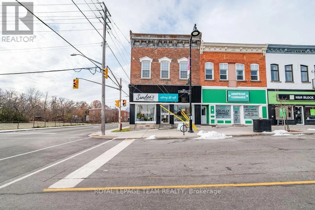 4 Elgin Street W, Arnprior, Ontario K7S 1N3