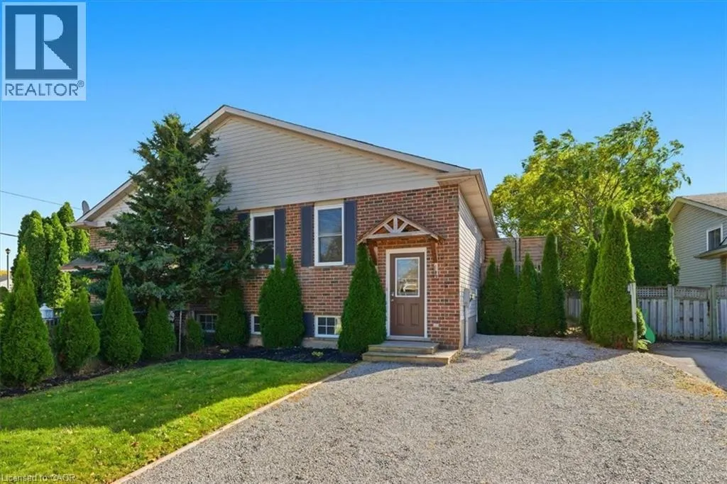 House for rent: 4 Fox Trail Drive, St. Catharines, Ontario L2S 3T7