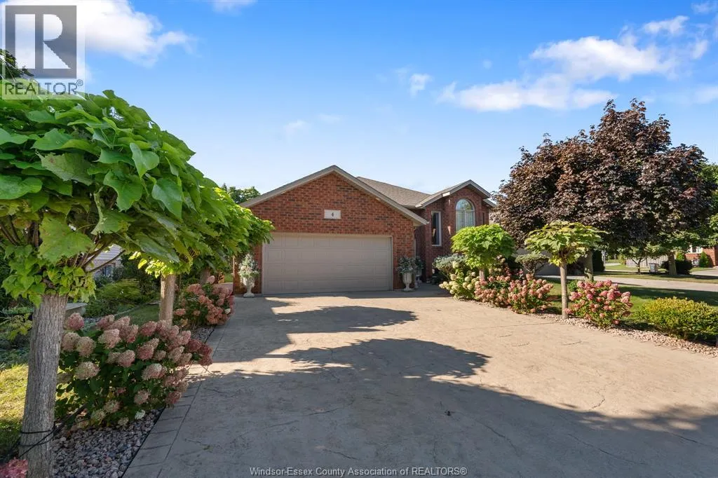 House for rent: 4 Francesco Court, Leamington, Ontario N8H 5M4