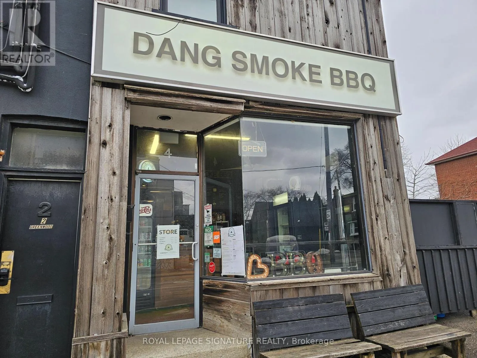 4 Greenwood Avenue, Toronto, Ontario M4L 2P4