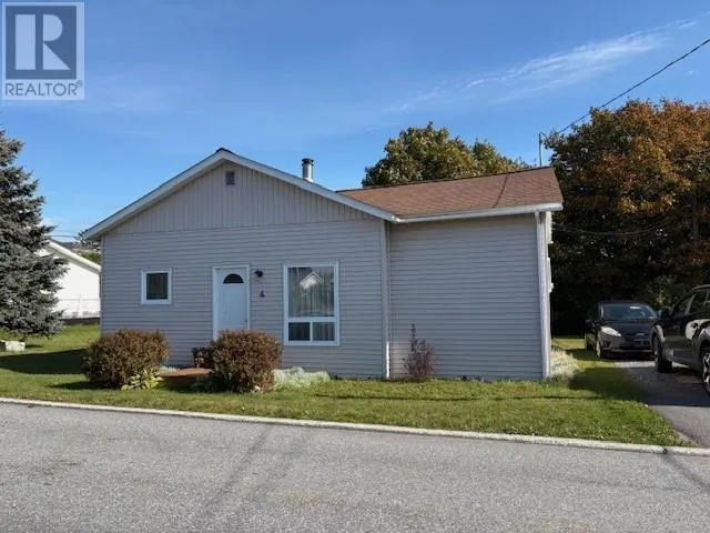 House for rent: 4 Hillview Avenue, Stephenville, Newfoundland & Labrador A2N 1S3