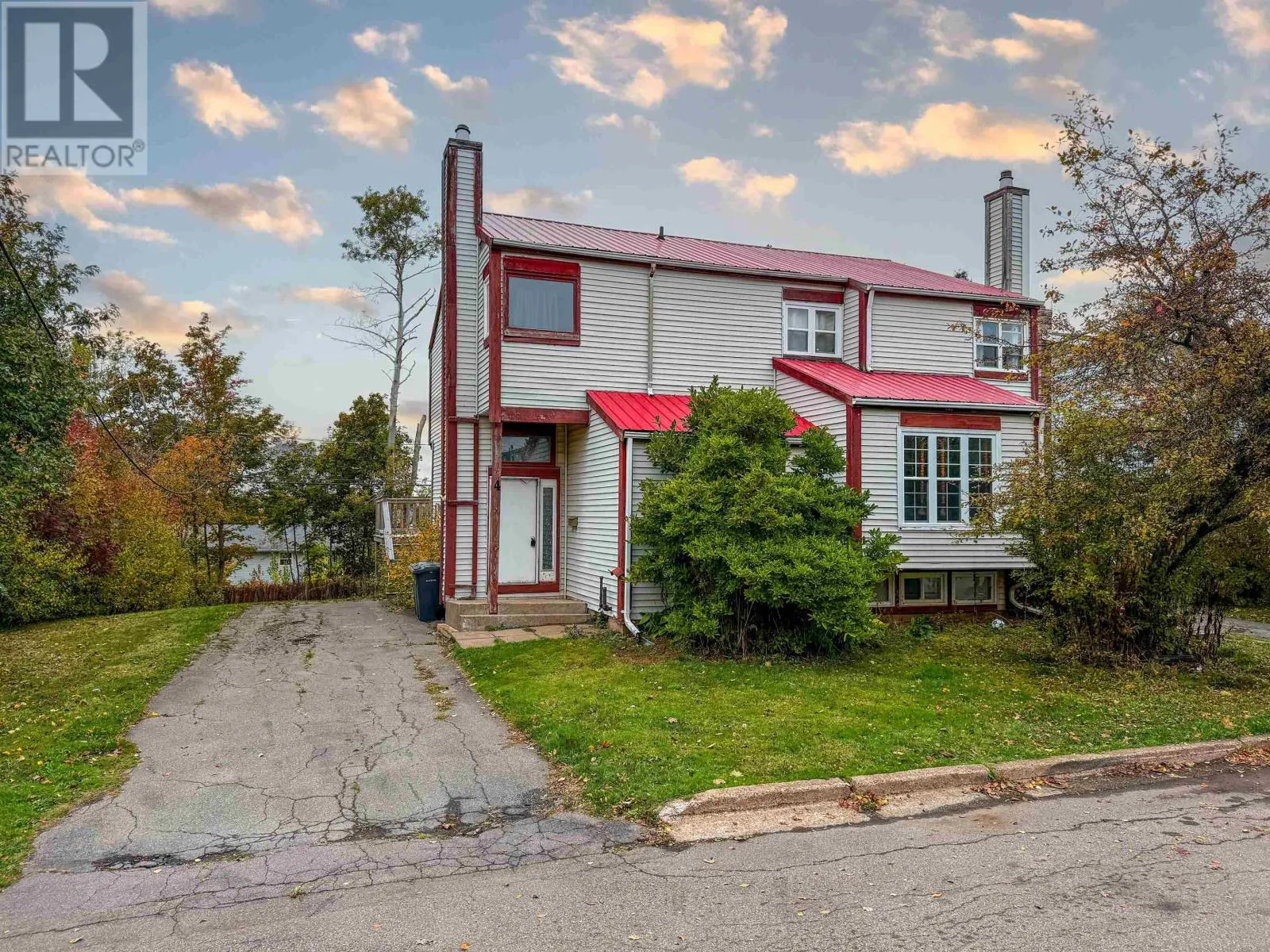 House for rent: 4 Hutchinson Court, Charlottetown, Prince Edward Island C1A 9H7