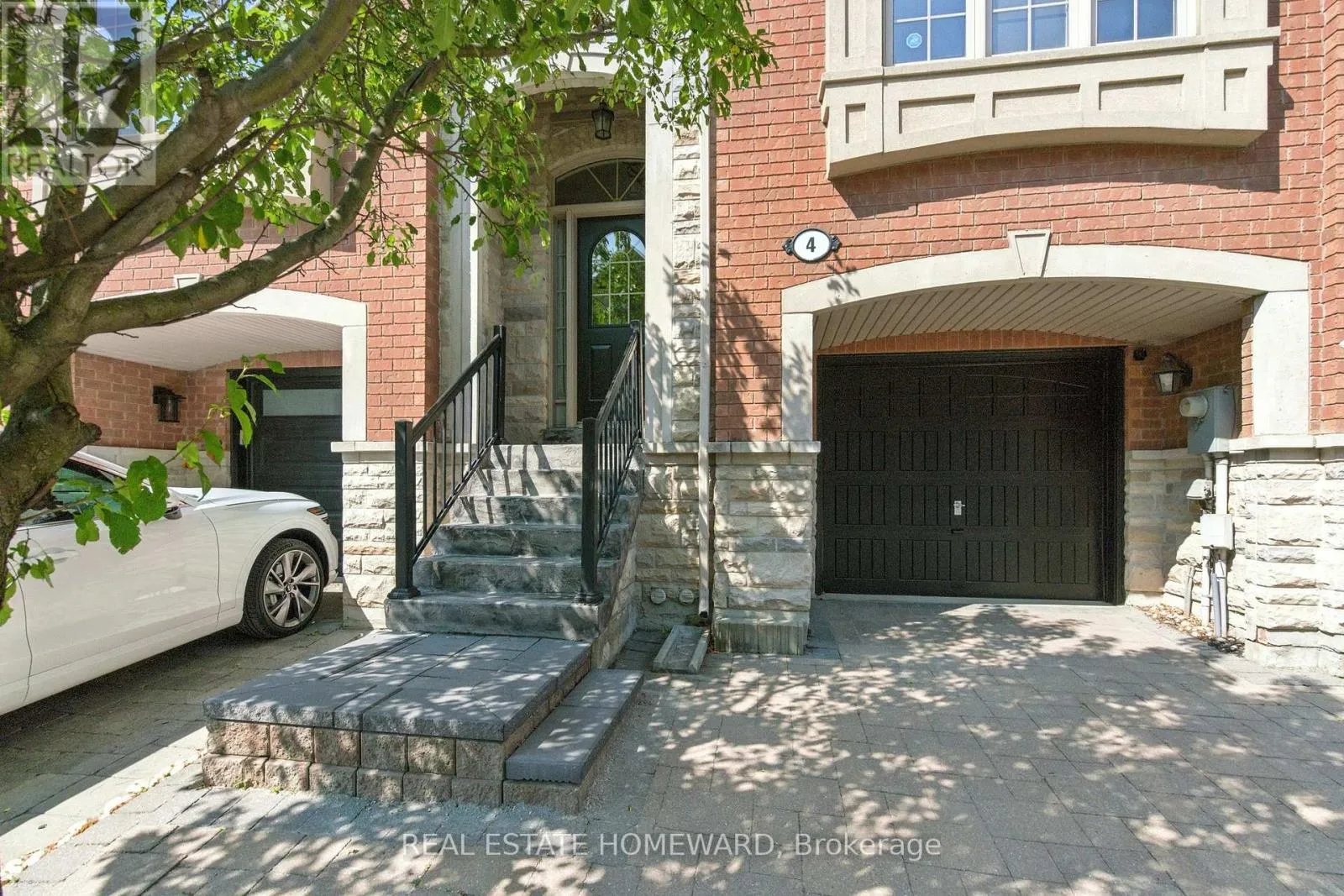 Row / Townhouse for rent: 4 Isaac Devins Avenue, Vaughan, Ontario L4L 0A4