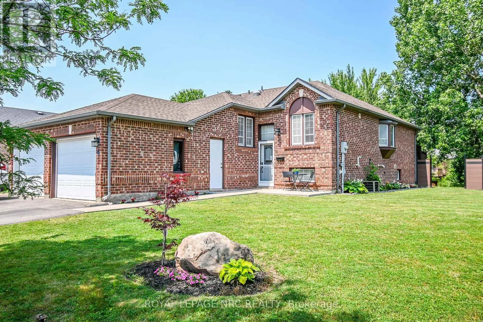 House for rent: 4 Jackson Court W, Welland, Ontario L3C 7G2