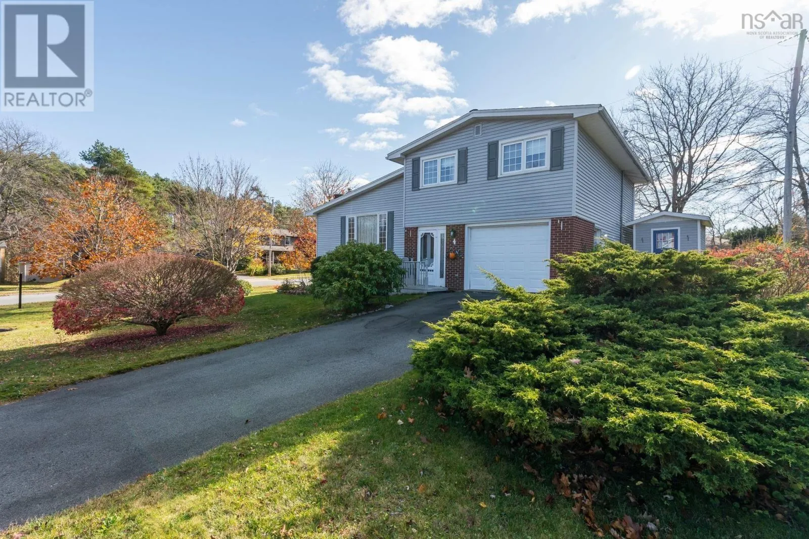 House for rent: 4 Kingsmere Court, Timberlea, Nova Scotia B3T 1J4