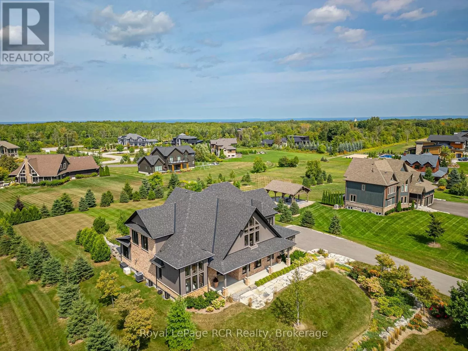 House for rent: 4 Meadowlark Way, Clearview, Ontario L9Y 0K1