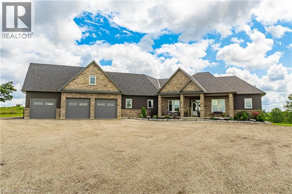 4 Middleport Road, Onondaga, Ontario N3W 2G9