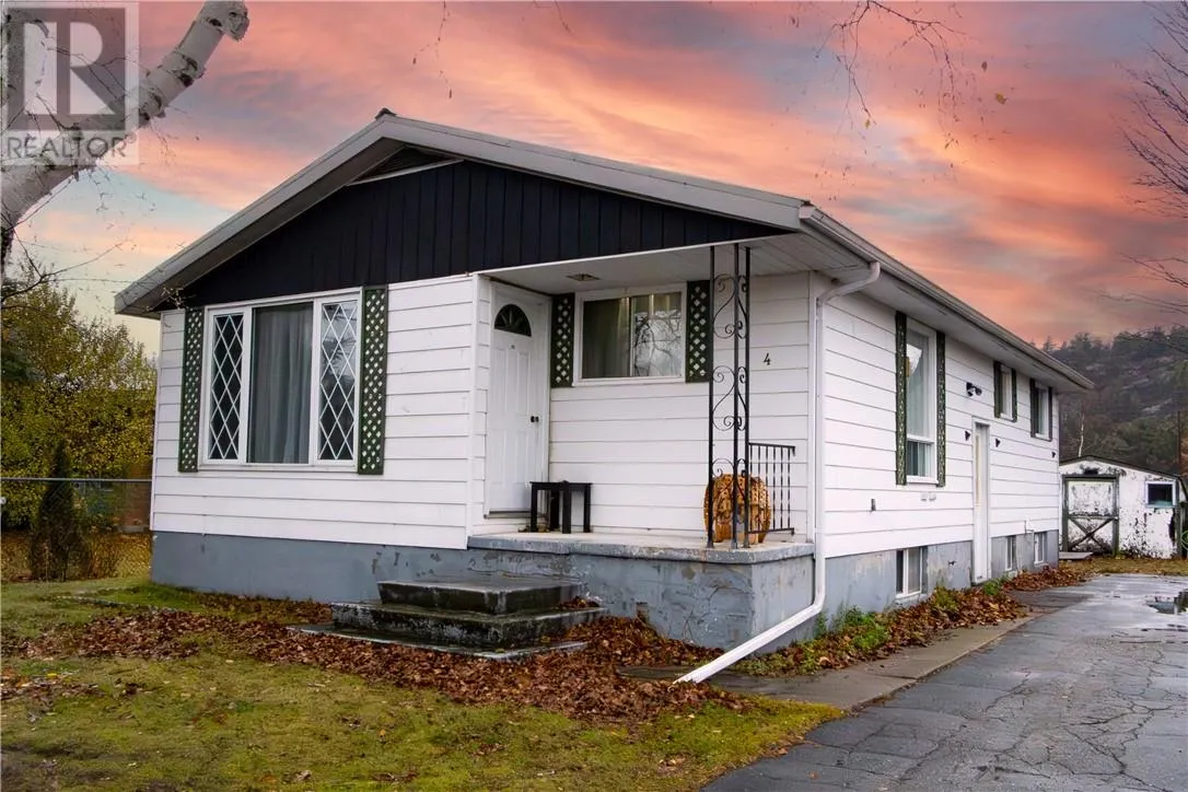 House for rent: 4 Minto Street, Webbwood, Ontario P0P 2G0