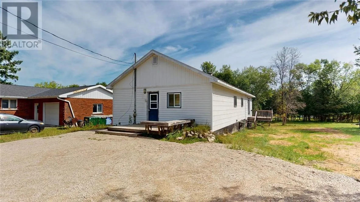 House for rent: 4 New Street, Gore Bay, Ontario P0P 1H0