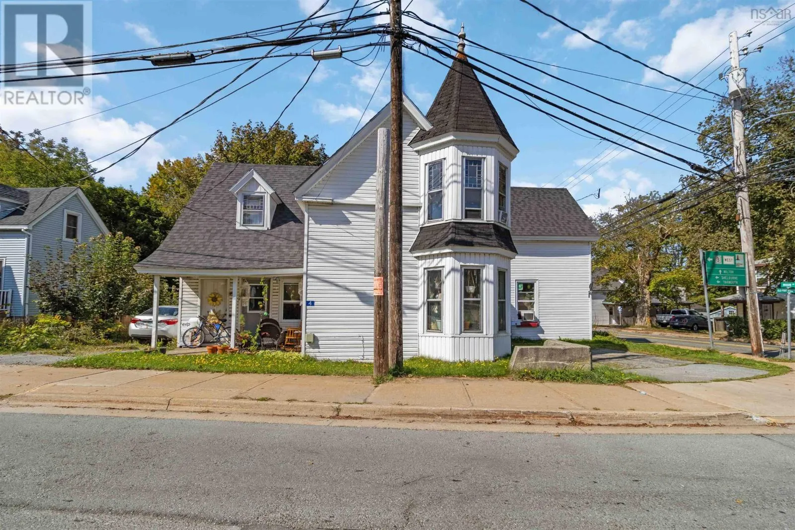 Triplex for rent: 4 Old Port Mouton Road, Liverpool, Nova Scotia B0T 1K0