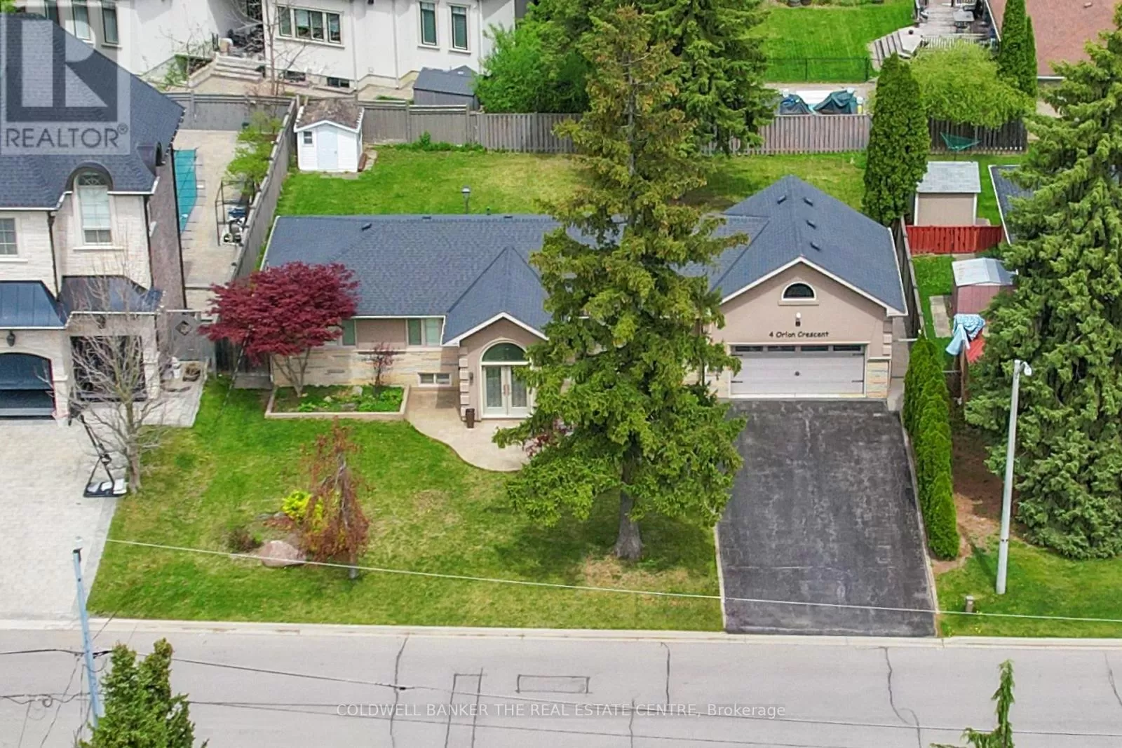 House for rent: 4 Orlon Crescent, Richmond Hill, Ontario L4C 6S5