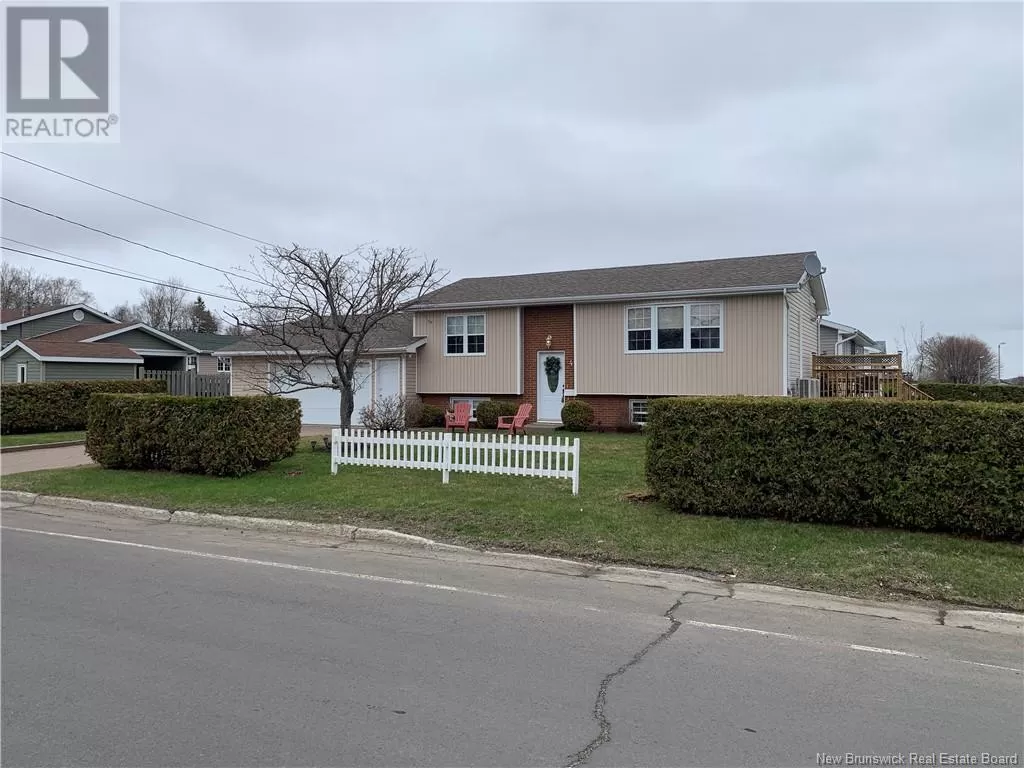 House for rent: 4 Pine, Campbellton, New Brunswick E3N 3M5