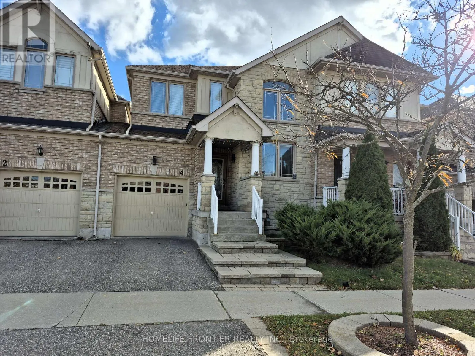 Row / Townhouse for rent: 4 Riel Drive, Richmond Hill, Ontario L4E 4W4
