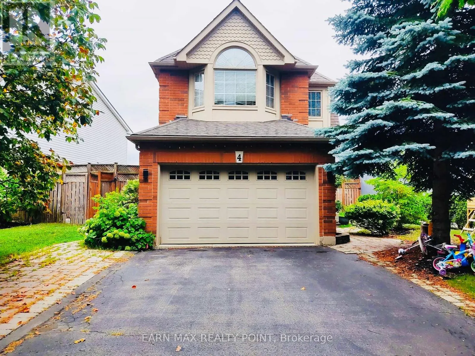 House for rent: 4 Stone Street, Halton Hills, Ontario L7G 5W6