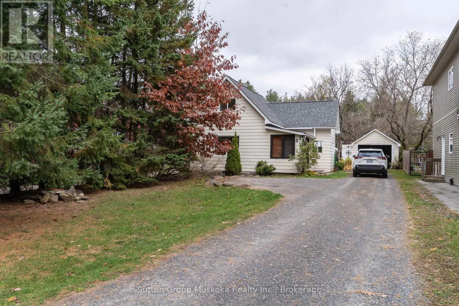 House for rent: 4 Thunder Bridge Court S, Huntsville, Ontario P1H 1M1