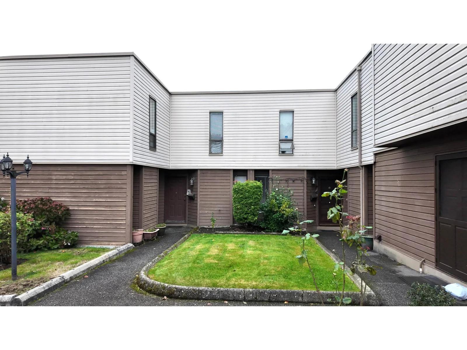 Row / Townhouse for rent: 40 9400 128 Street, Surrey, British Columbia V3V 5N4