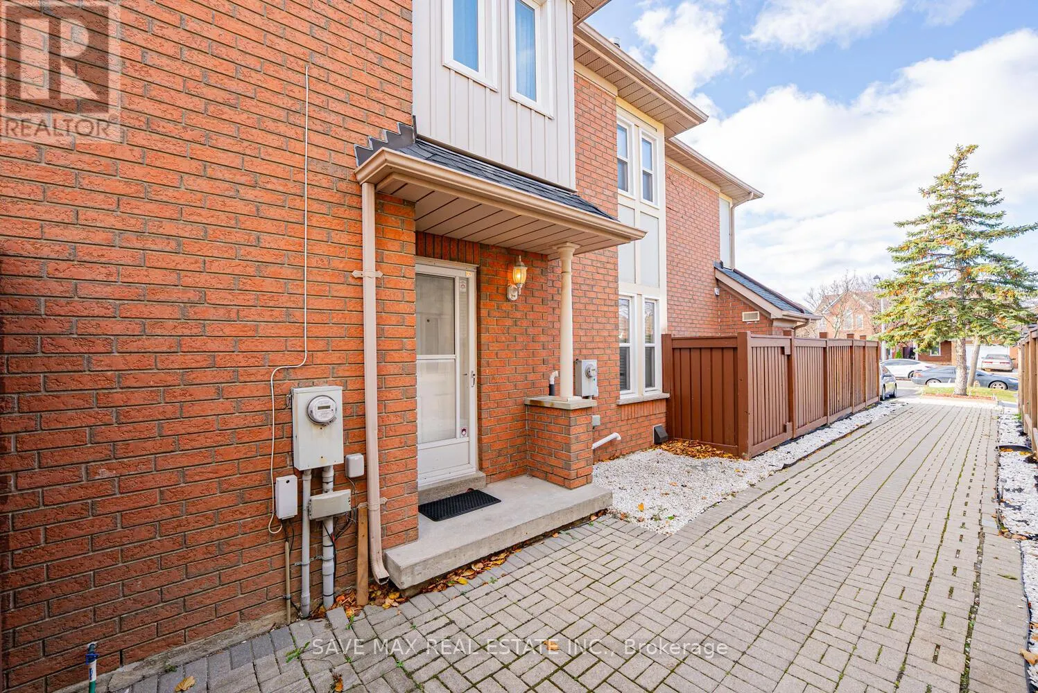 Row / Townhouse for rent: 40 Blue Spruce Street, Brampton, Ontario L6R 1C5