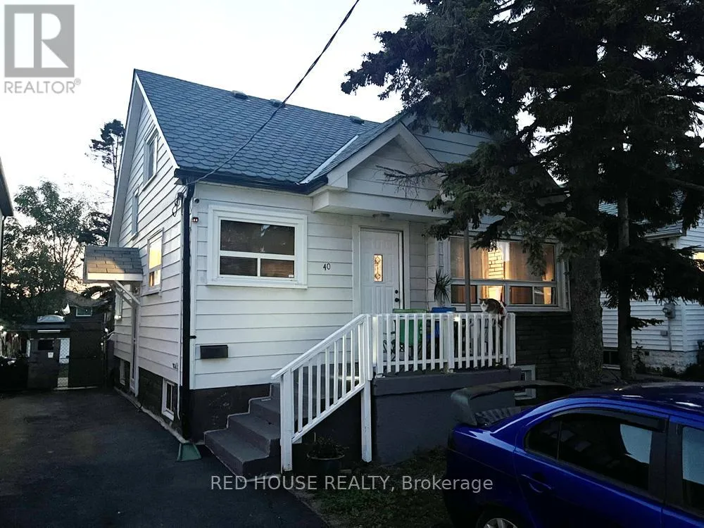 House for rent: 40 North Woodrow Boulevard, Toronto, Ontario M1K 1W3